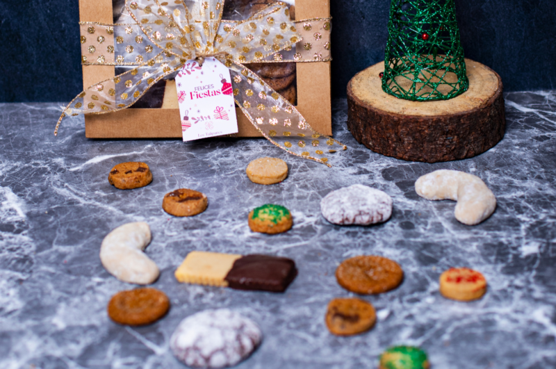 Caja Mediana de Galletas Surtidas